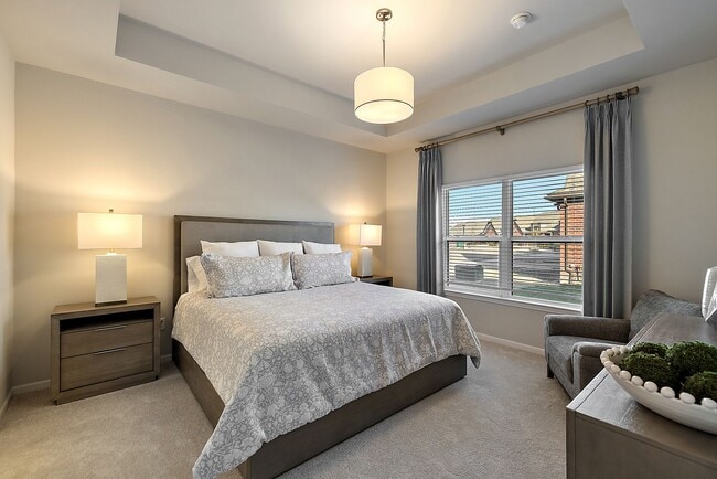 Building Photo - 3 Bedroom 3 Bathroom Townhome with First Floor Primary Suite