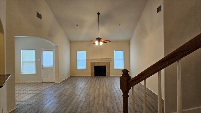 Building Photo - 1806 Vernal Glen Cir