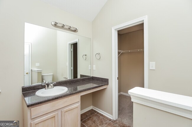 Building Photo - 6144 Idlewood Manor
