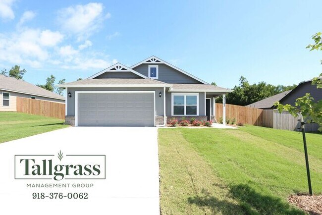 Primary Photo - Brand New 4/2/2 in The Heights neighborhood!