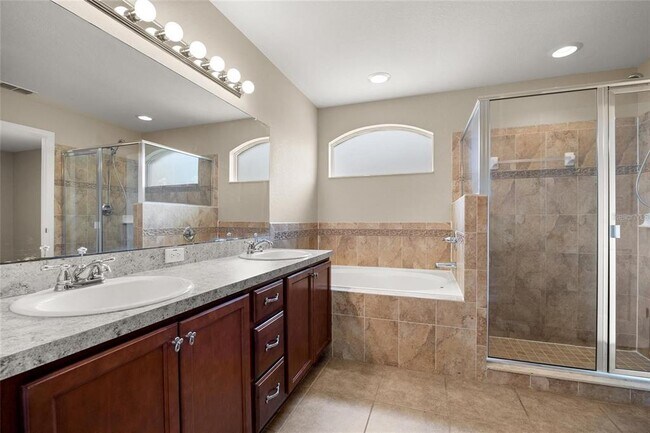Building Photo - 5646 Great Egret Dr
