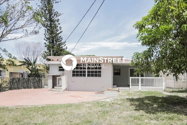 Building Photo - 3 Bedroom Pet-Friendly Home in Lake Worth, FL with Main Street Renewal