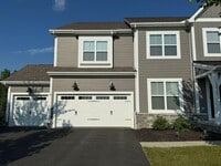 Building Photo - 10692 Pearl Creek Dr