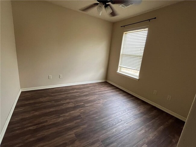 Building Photo - 4307 W Langmead Dr