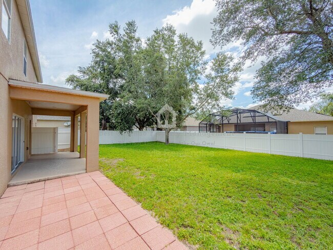 Building Photo - 5109 Legacy Oaks Dr