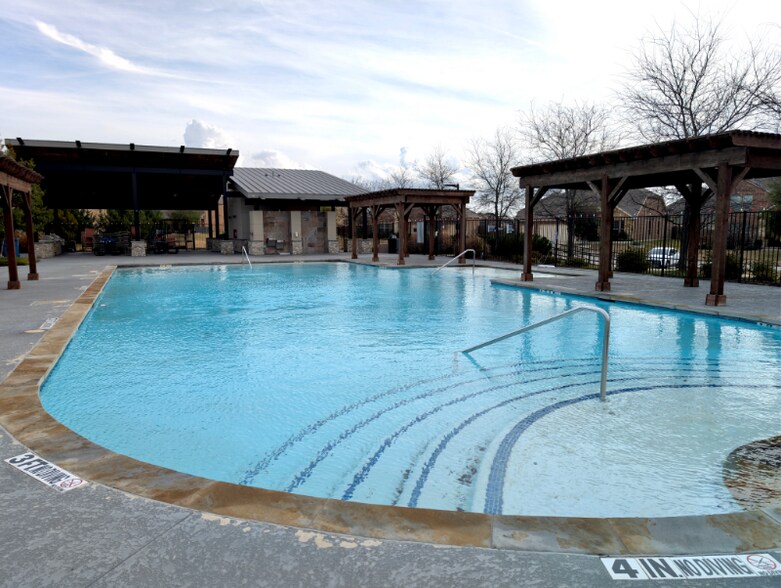 Building Photo - 1013 Sublime Dr