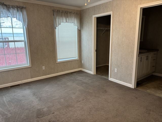 Building Photo - 41 Del Ct W