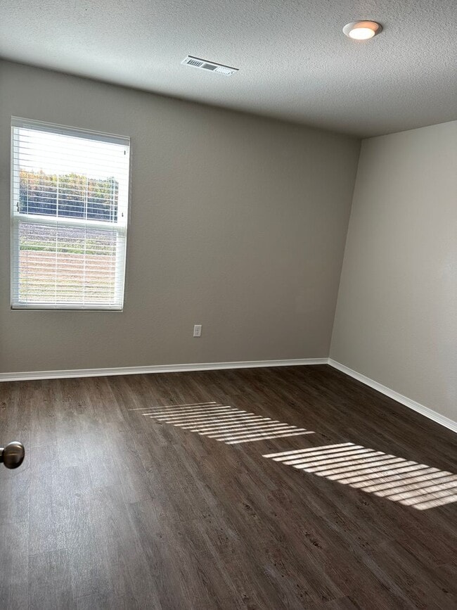 Building Photo - Pre-Leasing Now ? Stunning 4-Bedroom | 2-Bath Home in Cypress Bend