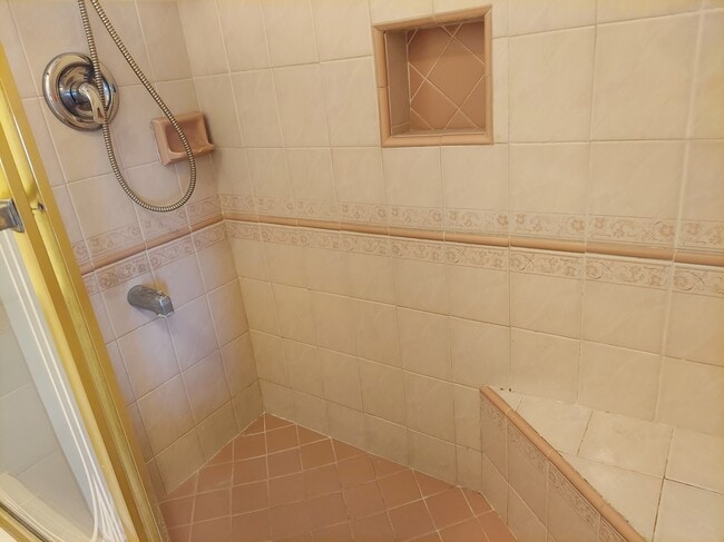 Building Photo - 15702 Sunburst Ln