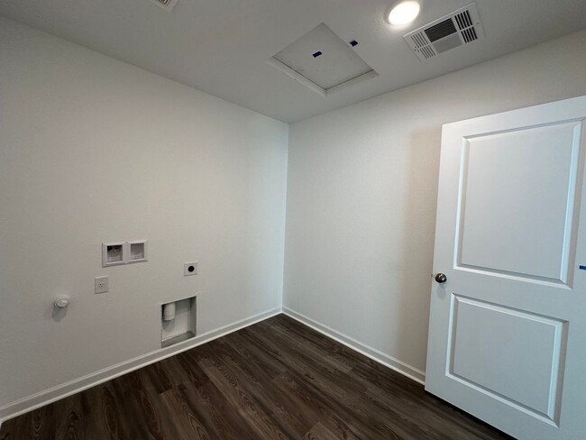 Building Photo - Move In Special! $300 Off Per Month for Fi...