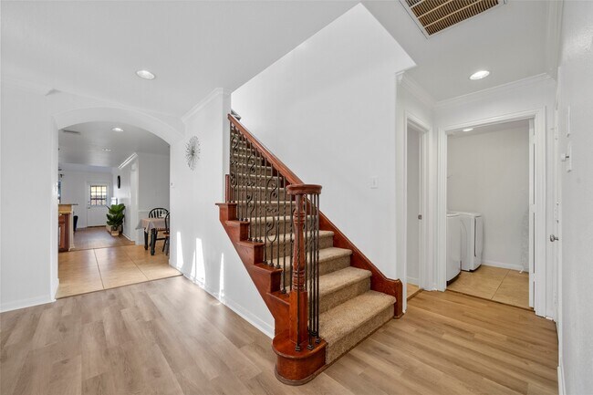 Building Photo - 18626 Prairie Larkspur Dr