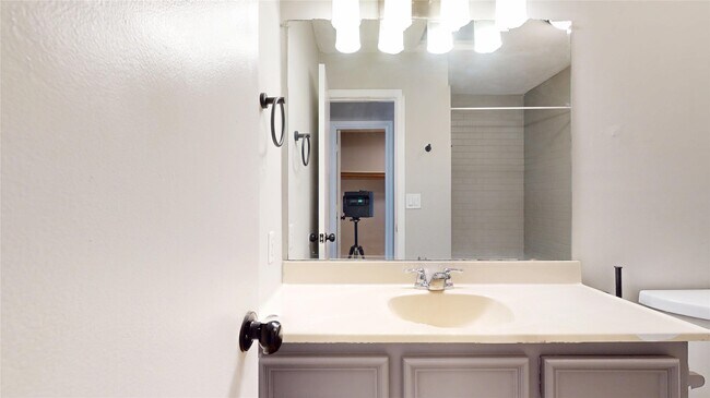 Building Photo - 5127 Girnigoe Dr