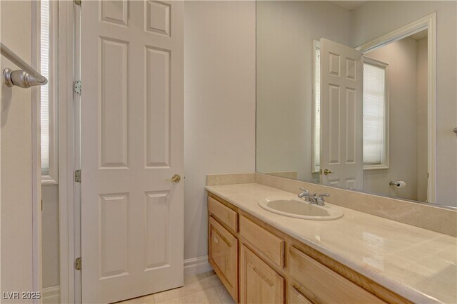 Building Photo - 2258 Green Mountain Ct