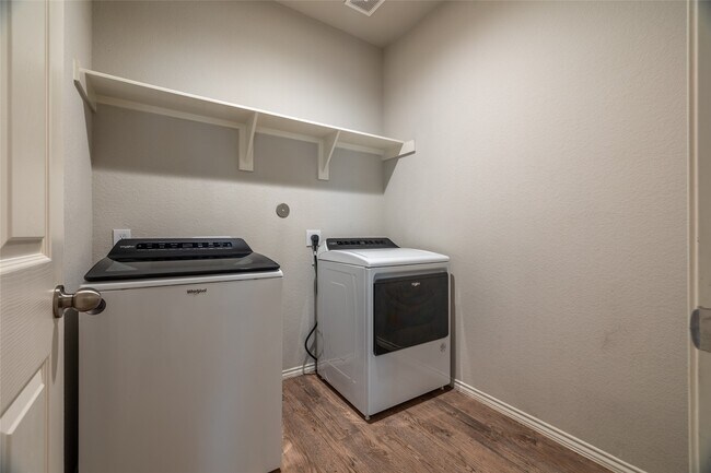 Building Photo - 15054 Paddock Point Ln