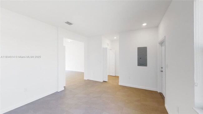 Building Photo - 11815 SW 246 Terrace