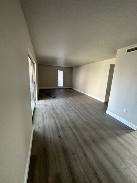Building Photo - 1172 Calle Del Rey