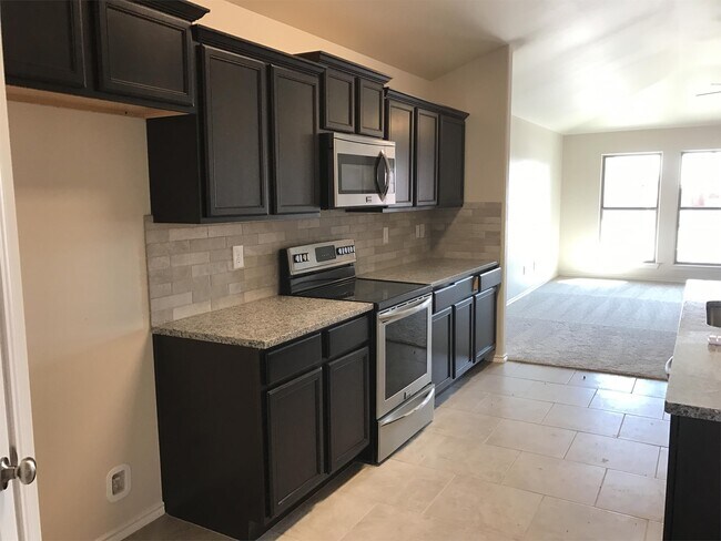 Building Photo - 1605 Wrangler Ln