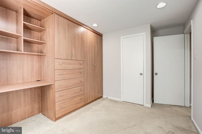 Building Photo - 8231 Goldstream Ct
