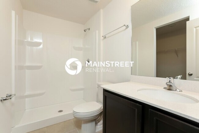 Building Photo - 3 Bedroom Pet-Friendly Home in Leesburg, FL with Main Street Renewal