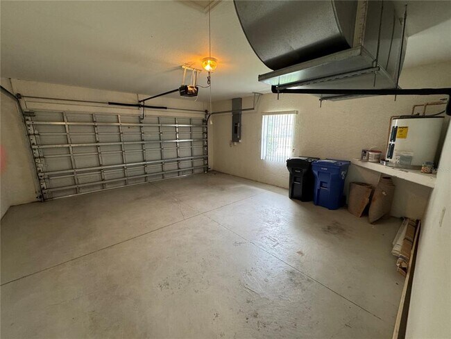 Building Photo - 315 Auburn Woods Cir