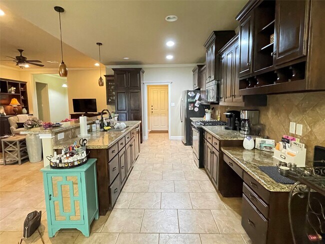 Building Photo - 4006 Rocky Vista Dr