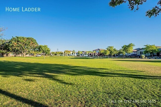 Building Photo - 20741 W Alsap Rd