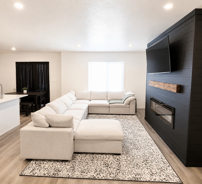 Building Photo - 986 Manifest Ln