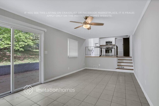 Building Photo - 2737 Knollview Dr