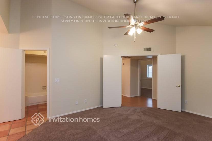 Building Photo - 1311 W Straford Dr