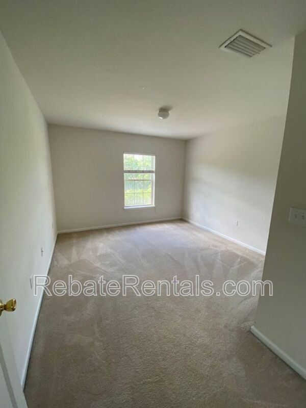 Building Photo - 11177 Castlemain Cir W