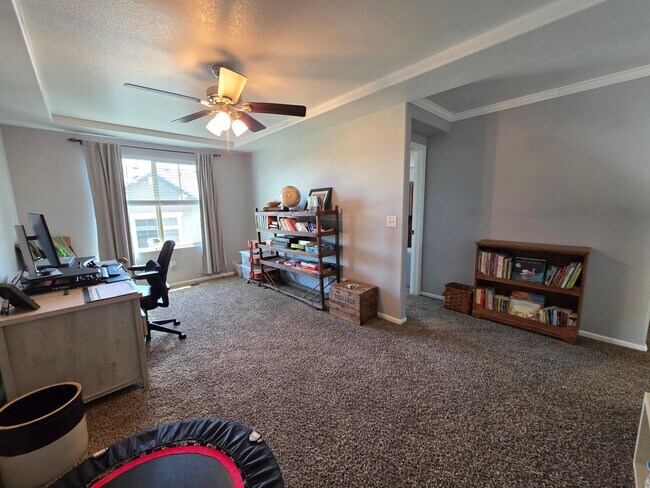 Building Photo - Gorgeous 4 Bed 4 bath Home In Banning Lewis Ranch!!