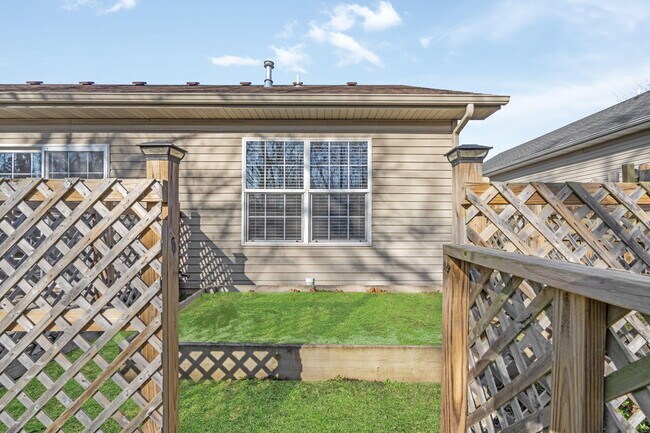 Building Photo - 5104 Sandstone Dr