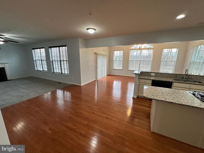 Building Photo - 7045 Sand Cherry Way