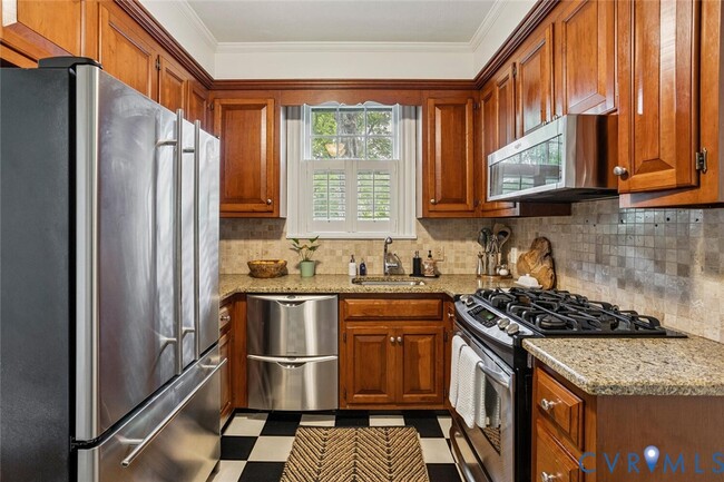 Building Photo - 4323 Fauquier Ave