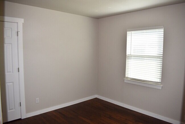 Building Photo - "Charming Newly Remodeled 3-Bedroom Home Full of Character!"