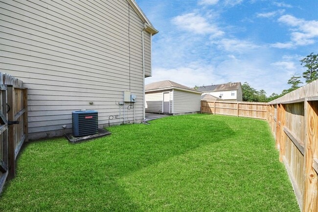 Building Photo - 23859 Pebworth Pl