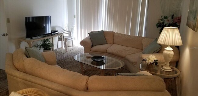 Building Photo - 6047 Bahia Del Mar Blvd S