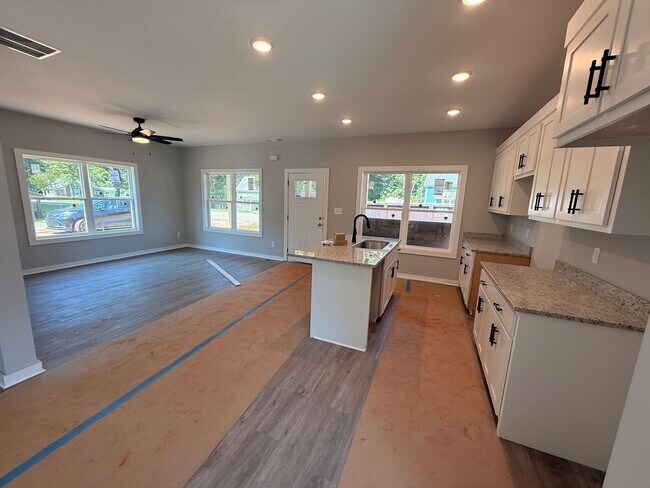 Building Photo - Brand-New Construction | 4 Bed / 3 Bath