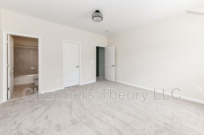 Building Photo - 21026 Potomac Trail Cir