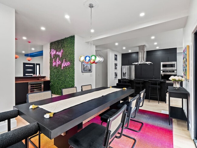 Building Photo - 25 N Rose Blvd