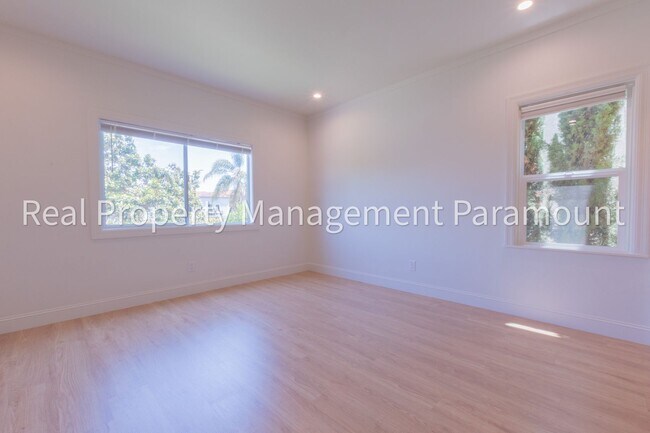 Building Photo - Beautiful Newly Renovated 3-Bedroom Home in a Prime Location