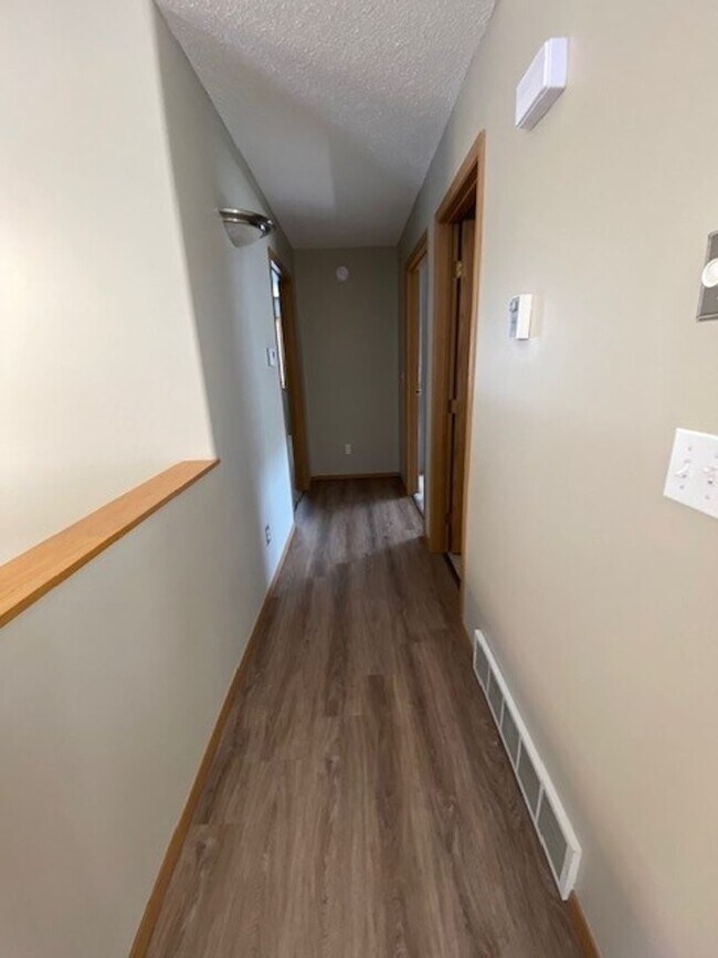 Building Photo - 6013 23rd St S