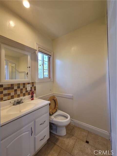 Building Photo - 14802 Fernview St