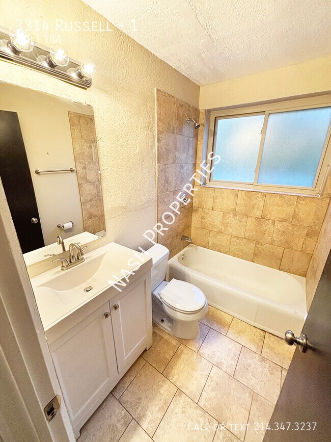 Building Photo - 3314 Russell-1