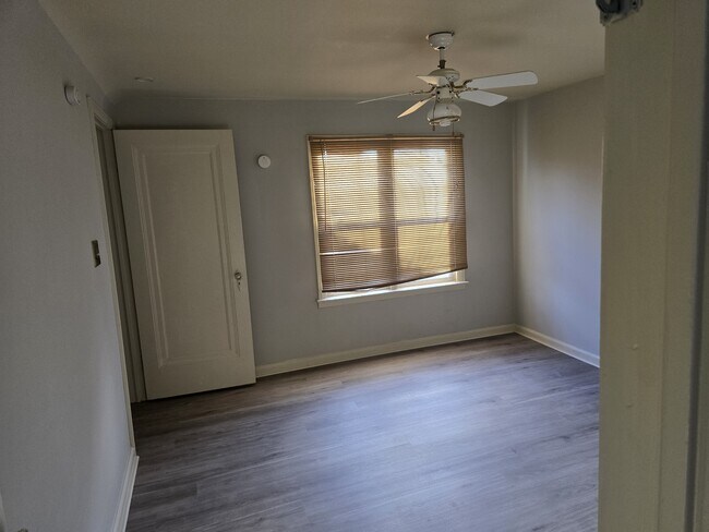 Building Photo - 11381 Whitehill St