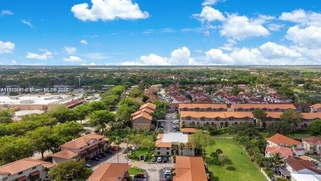 Building Photo - 9912 Hammocks Blvd