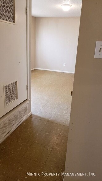 Building Photo - 645 S Crosby St