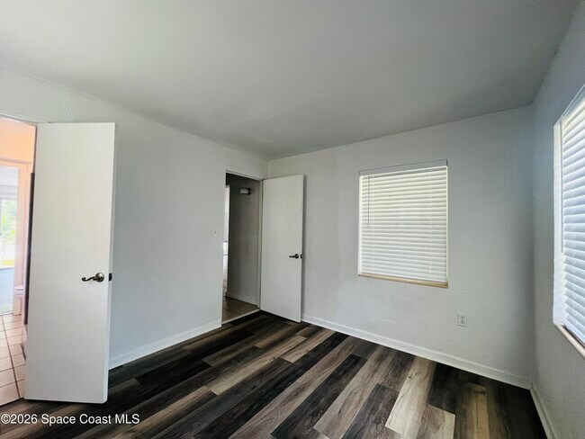 Building Photo - 545 Nora Ave