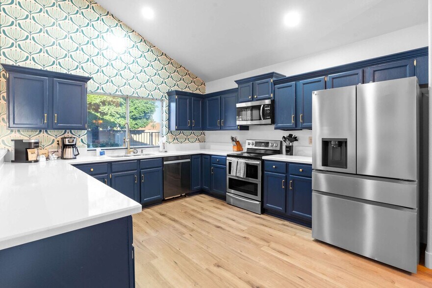 Building Photo - 24835 N 43rd Dr