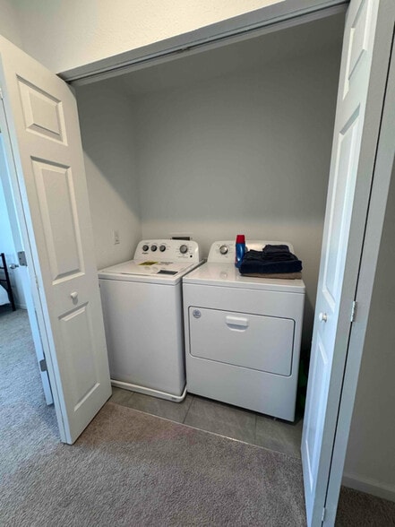 Building Photo - 8322 Asteroid St